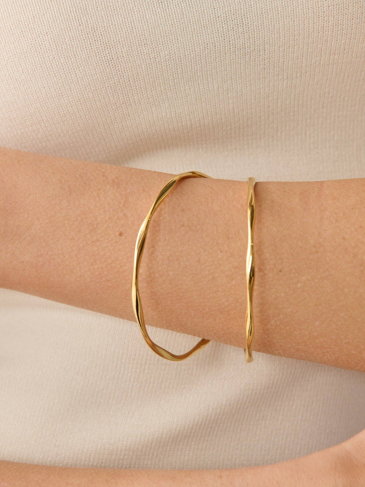 Skinny 18K Gold Plated Bangle 2pcs