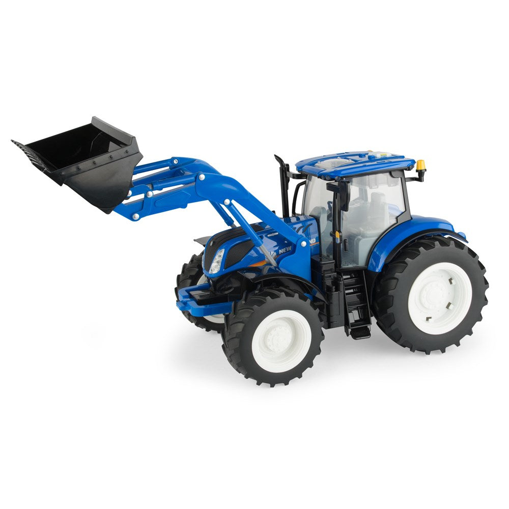 1:16 NH T7.270 TRACTOR W/LOADER