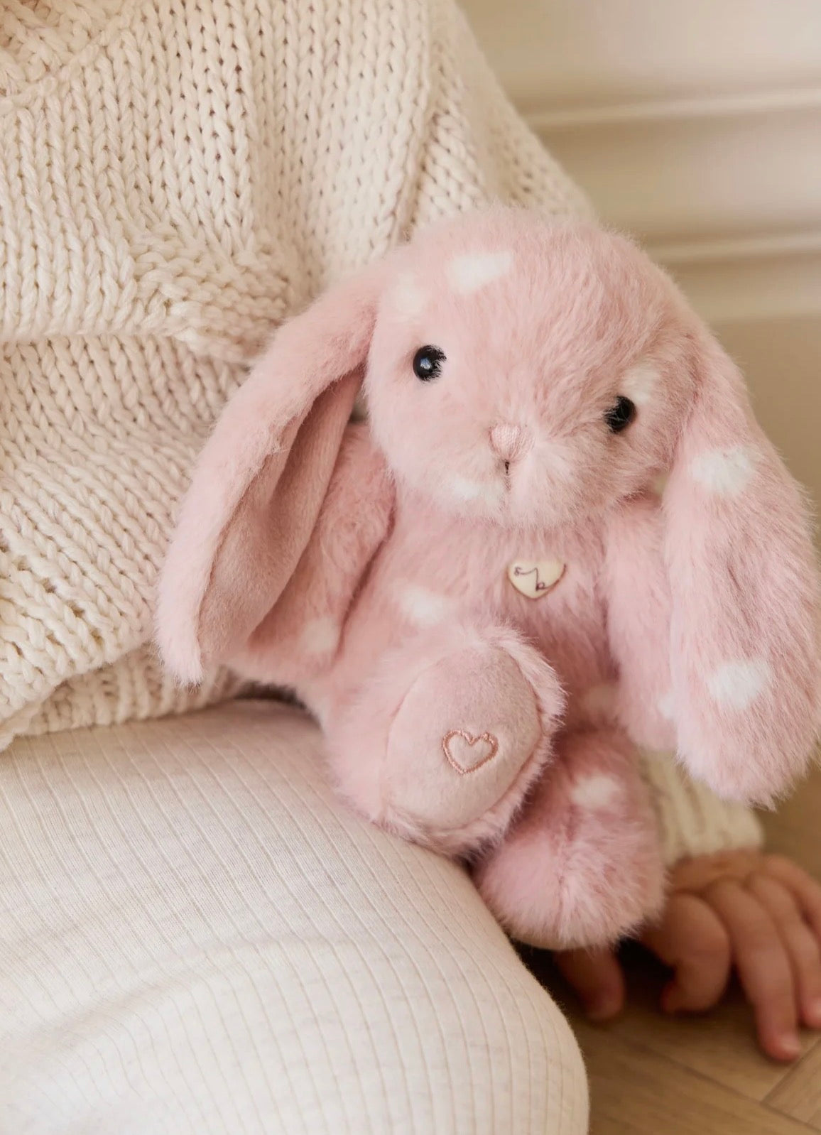 Snuggle Bunnies - Little Love Little Penelope
