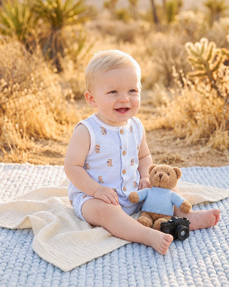 Organic baby bodysuit at Tajoh & GG