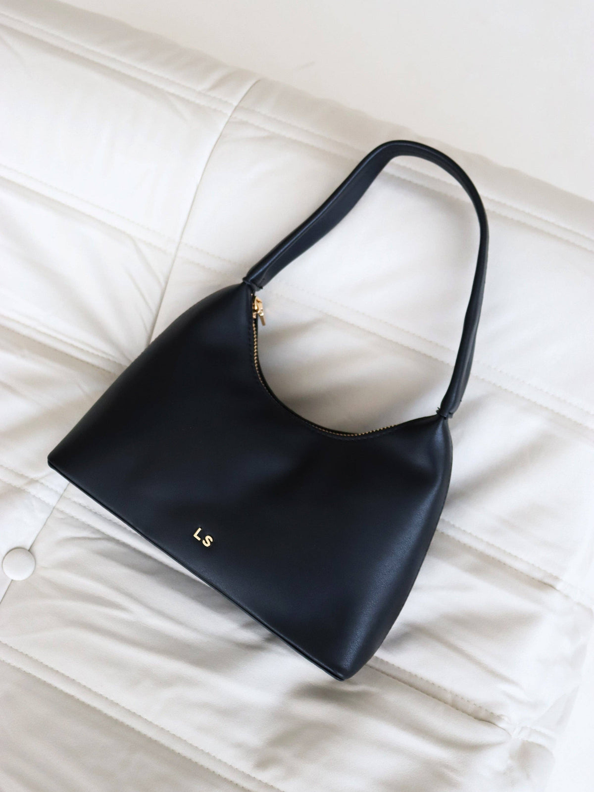 L&S Katie Shoulder Bag in Black
