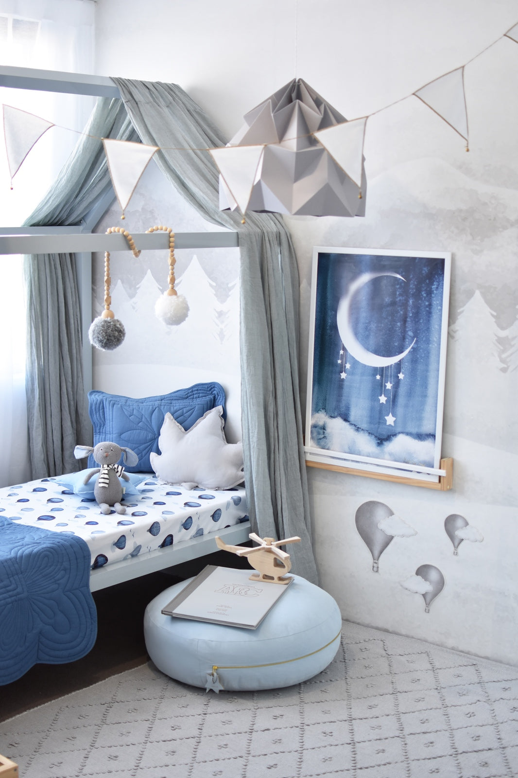 Cloud Chaser Fitted Cot Sheet